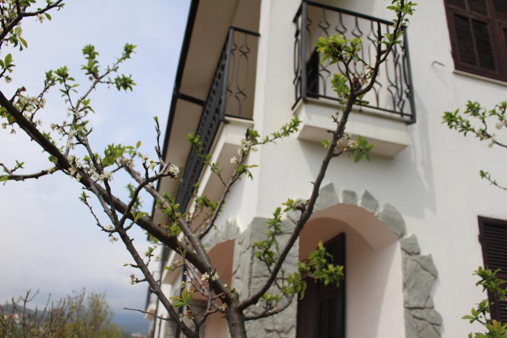 House In Caramagna Διαμέρισμα Imperia Δωμάτιο φωτογραφία