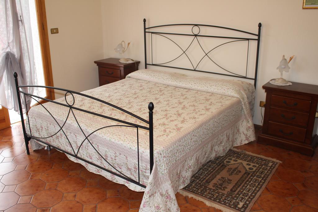 House In Caramagna Διαμέρισμα Imperia Δωμάτιο φωτογραφία